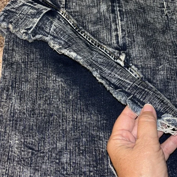 POL Denim Asymmetrical Skirt with Zipper Detail Small NWOT - Picture 8 of 8